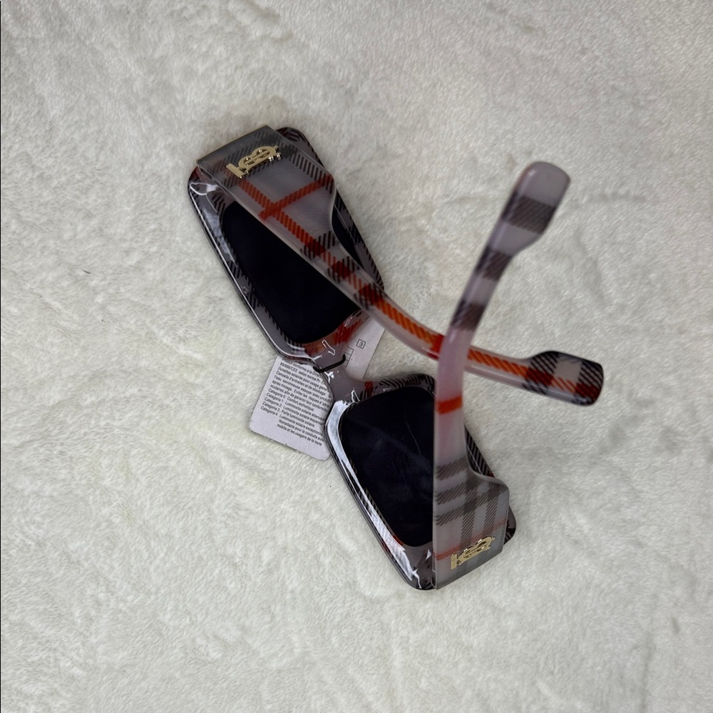 Plaid Rectangular Sunglasses with Black Lenses - image 4